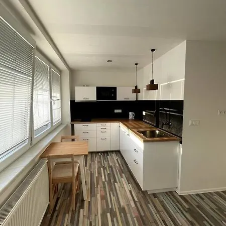 Apartman Na Hlavni Appartement *